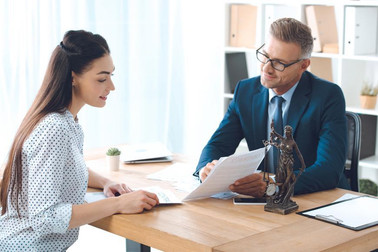 Your Essential Guide to Choosing the Right California Lawyer for Your Needs