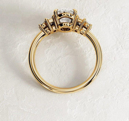 Oval Shaped Lab Grown Diamond Ring, Certified 1.0 to 2.0 CT Oval Cut Lab Created Diamond,Wedding Ring for Her, Anniversary Gifts for Her, Lab Diamond Ring, Oval Diamond Ring, Propose Ring for Her, Oval and Round Diamond Ring, Man Made Diamond Ring,