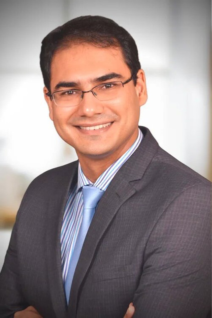 Plastic Surgeon - Dr. Siddhart Prakash