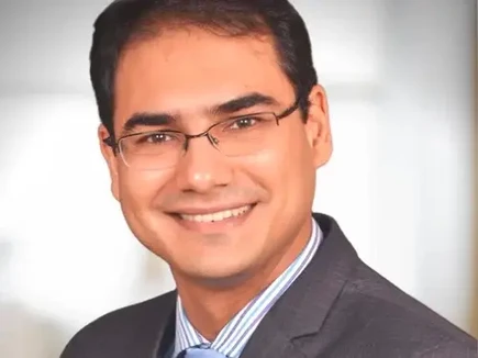 Best Plastic Surgeon in india