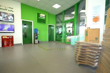 selfstoragefacilityedgware.jpg