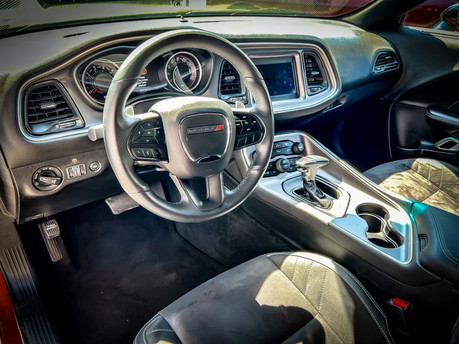 Challenger V8 ORANGE.12