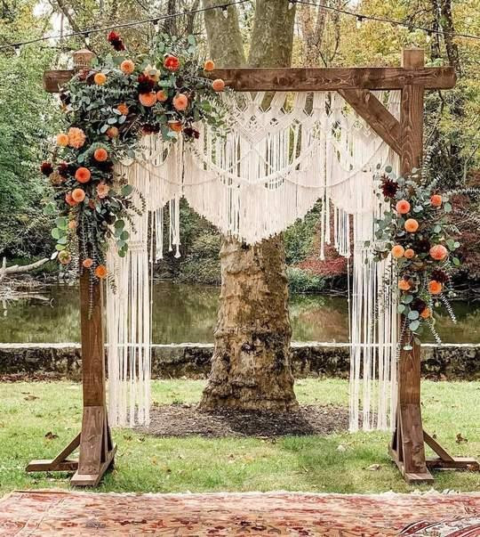 woodenweddingarchrentalnearme.jpg