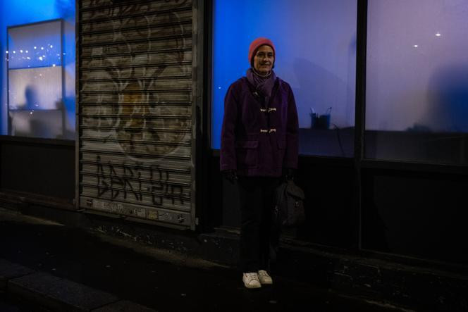 Elena (son prénom a été modifié), 59 ans, Colombienne, à Paris, le 9 décembre 2024.