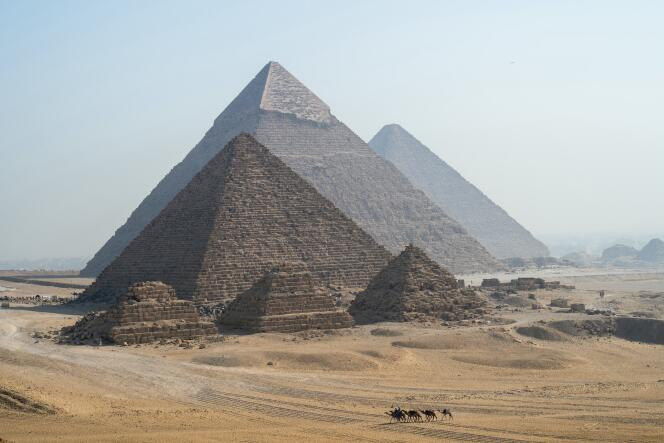Les pyramides de Gizeh, près du Caire, le 3 mai 2024.
