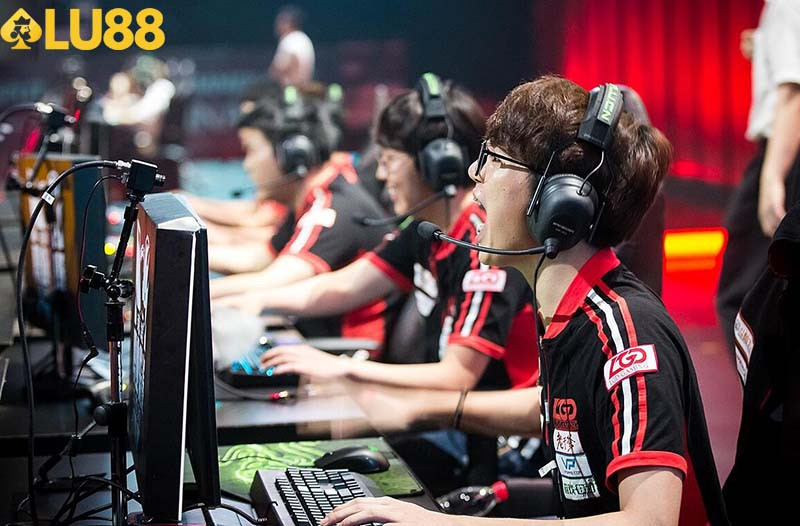eSports (Thể thao điện tử) - Sân chơi mới cho những chiến binh thời đại số