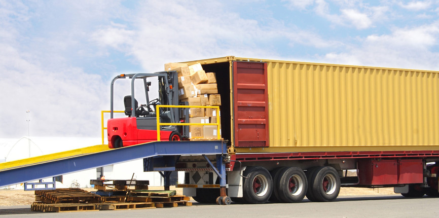 howloadingtrucksboostsefficiencywithoutcompromisingsafety.jpg