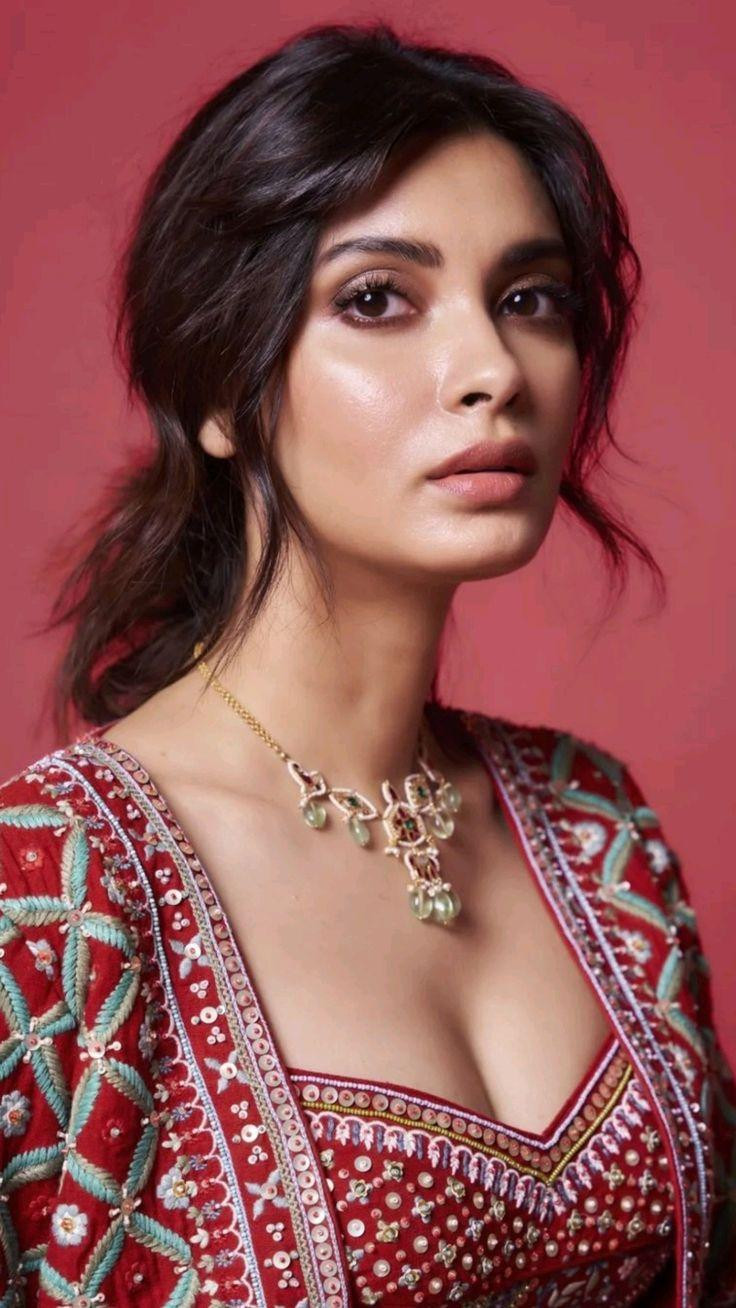 dianapenty.jpg
