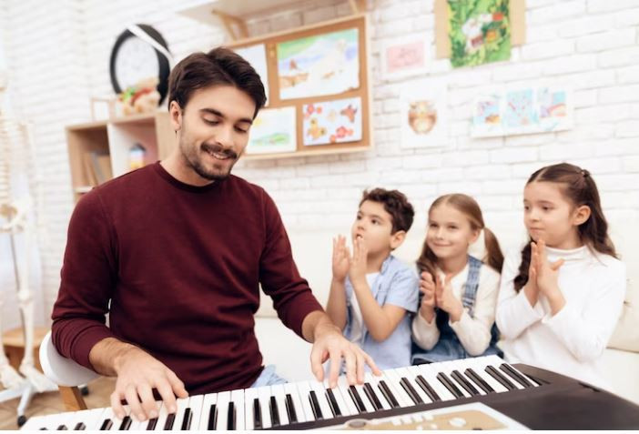 privatepianoteacher.JPG