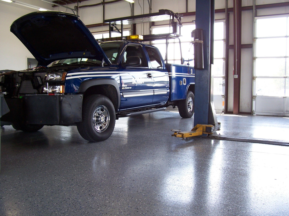 imageye____63c9415d0da7ec49c627b170_autoservicecommercialepoxyflooringgreenvillesc.jpeg