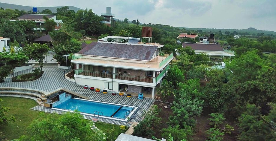 courtyardhousewithpool.jpg