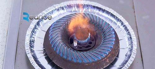 Disposable-aluminum-foil-stove-cover-liners2-500x222.jpg