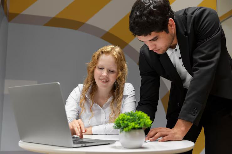 employeeshowingappreciationeachother_232149357546.jpg