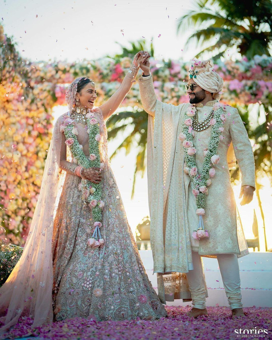 Rakul Preet & Jackky Bhagnani's Dreamy Spring Wedding | Bollywood Wedding Ideas 