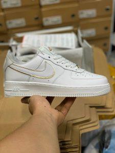 nikeairforce1vienvangsieucap2225x3001.jpg