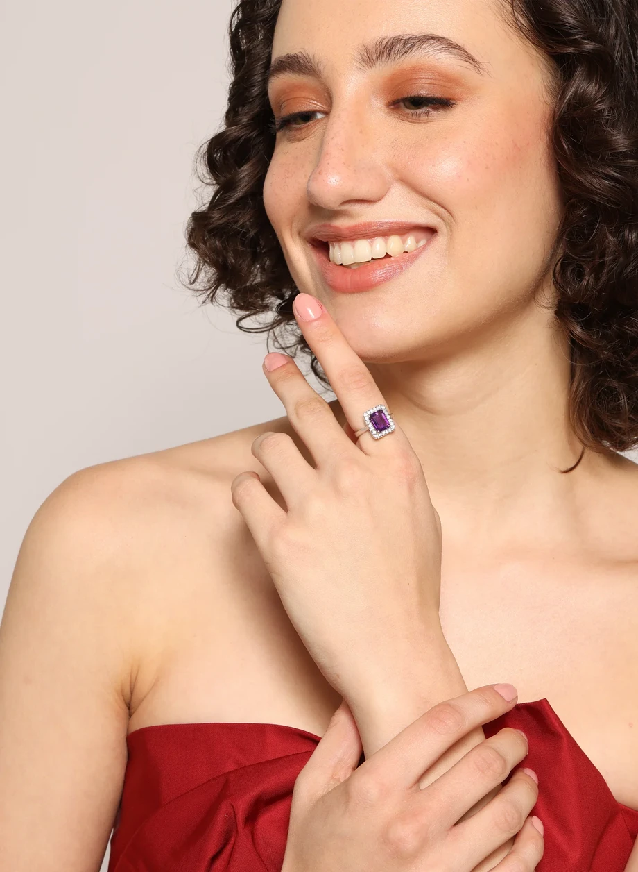 aurora_halo_ring_with_natural_amethyst_and_cubic_zirconia_3.webp