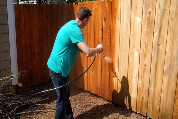 fencepaintersbellevue.jpeg