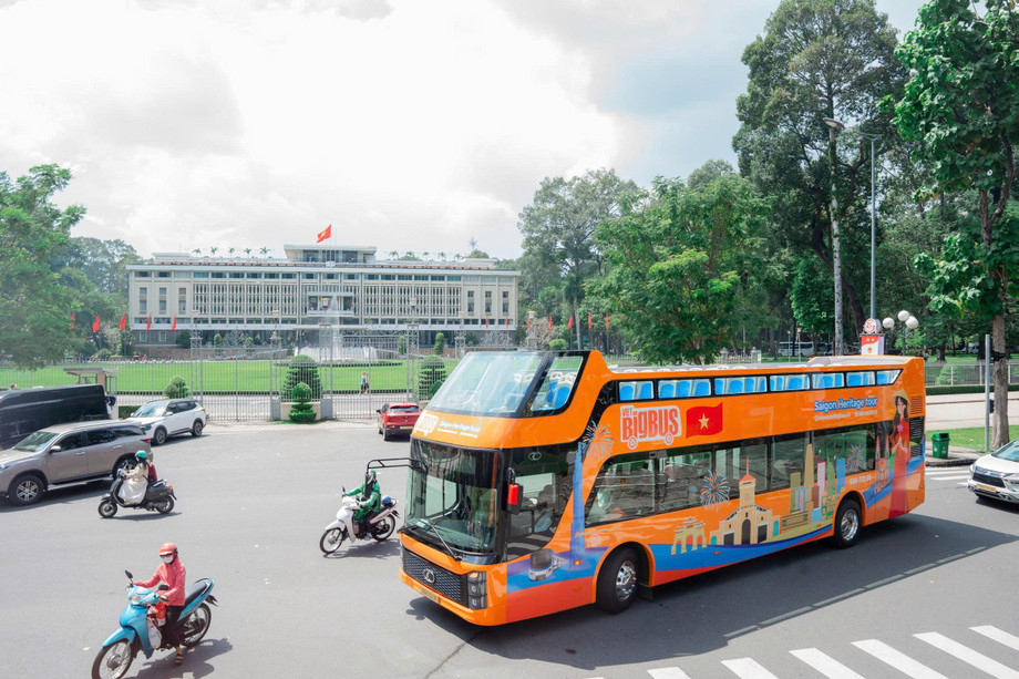 vietbigbus4.jpg