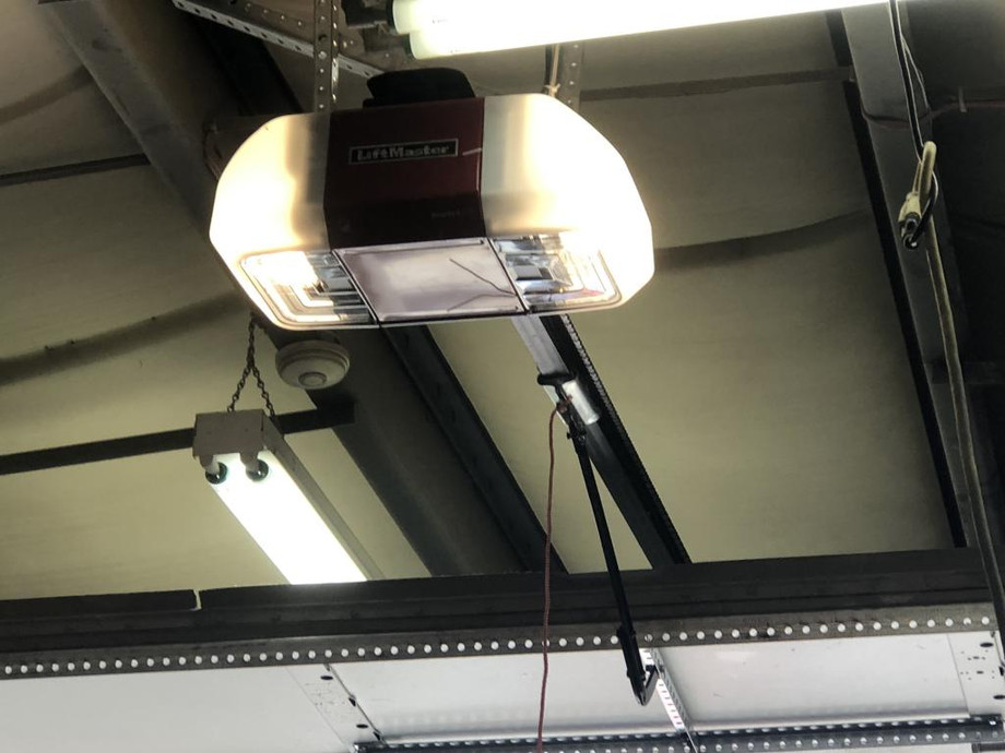 garagedooropenerinstallationmead12.jpg