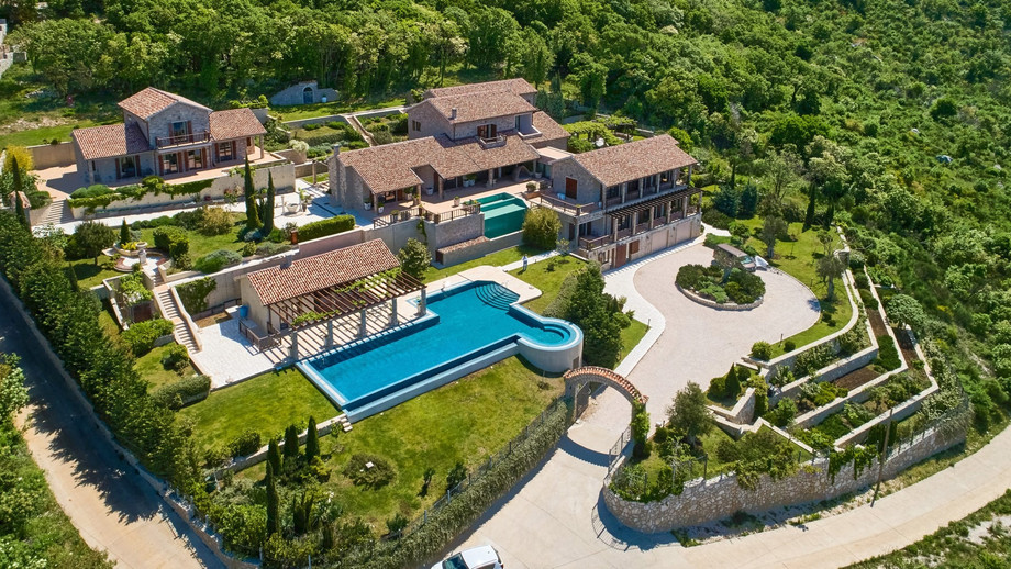 villacasemareemontimontenegro.jpeg