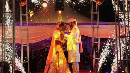 wedding1_qh0omi.jpeg