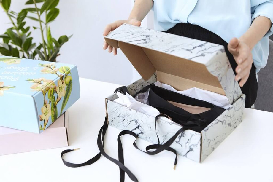 buycustomprintedboxes.jpg