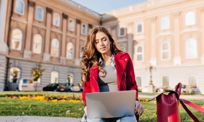 howtoapplyinukuniversity.jpg