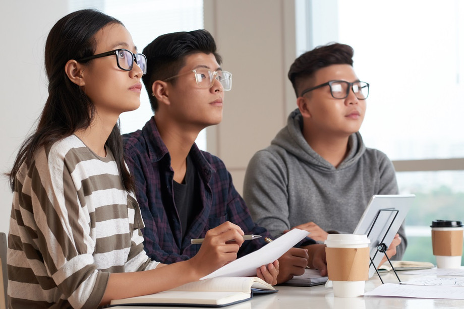 educationsystemintheukahzassociates.jpg