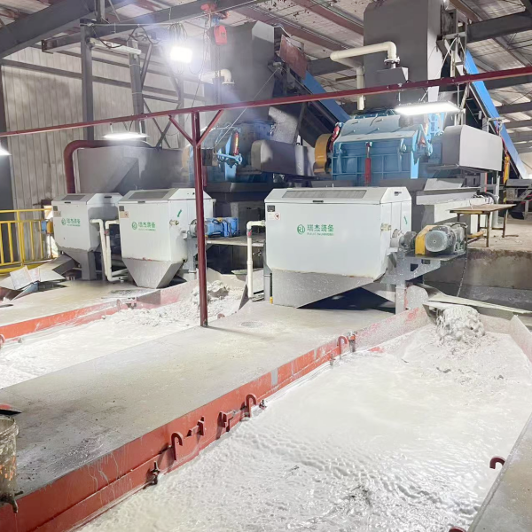 Ruijie wet type drum magnetic separator for iron material recovery