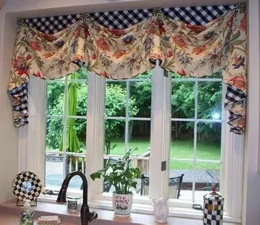 valance.webp