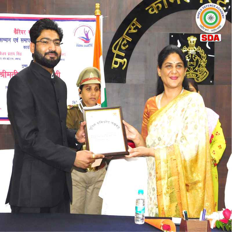 bestdefenceacademyinlucknow.jpg
