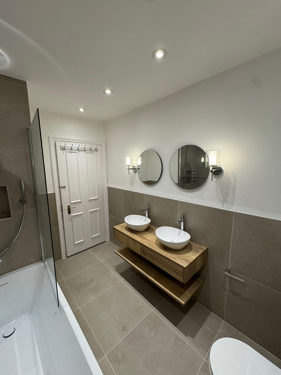 deluxcoreltdbestbathroomfittersinlondonuk.jpeg