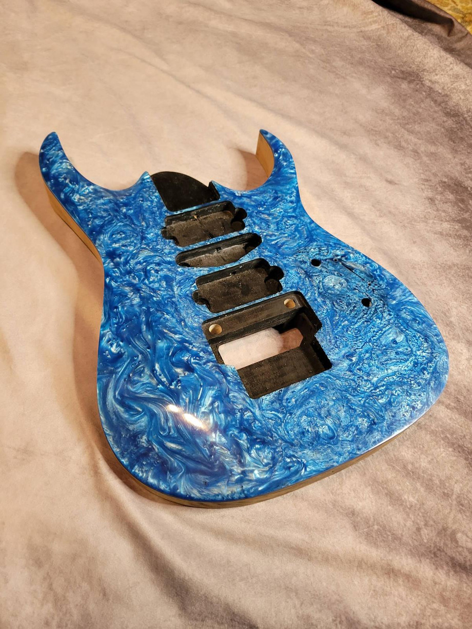 bluesuperstratguitarbody.jpg