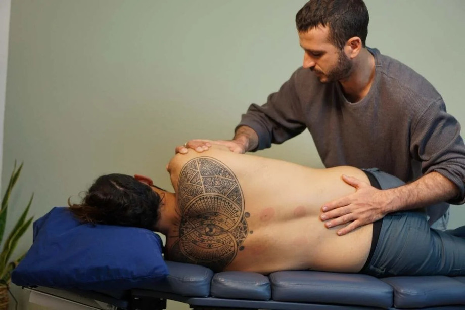 imgi_7_neckpainchiropracticadjustment.jpeg