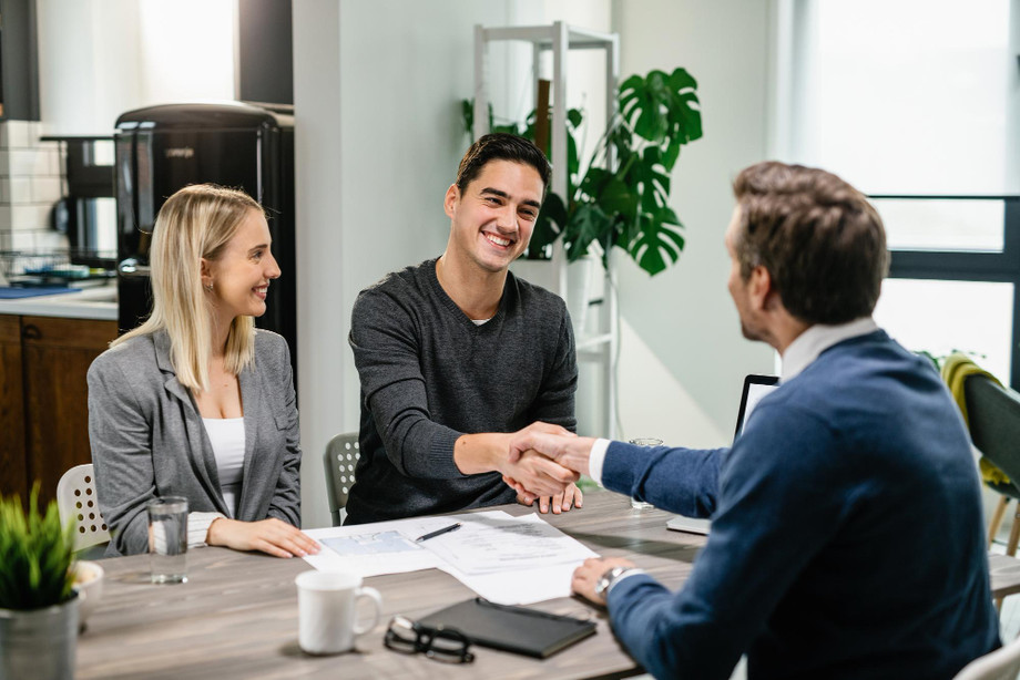 howbusinessadvisorsenhancescustomerrelationships.jpg