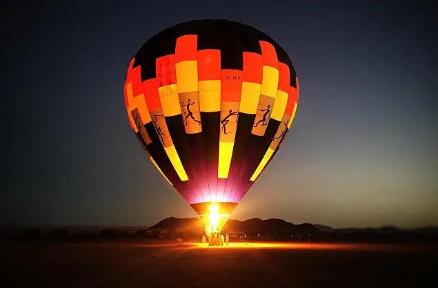 hot_air_ballooning__sossusvlei_namibia__3__narrow_60_sharpen_scaled_635w_418h.jpg
