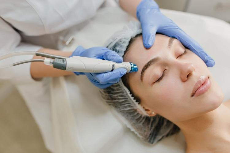 cosmeticskincareclinictoenhanceyournaturalelegance.jpg