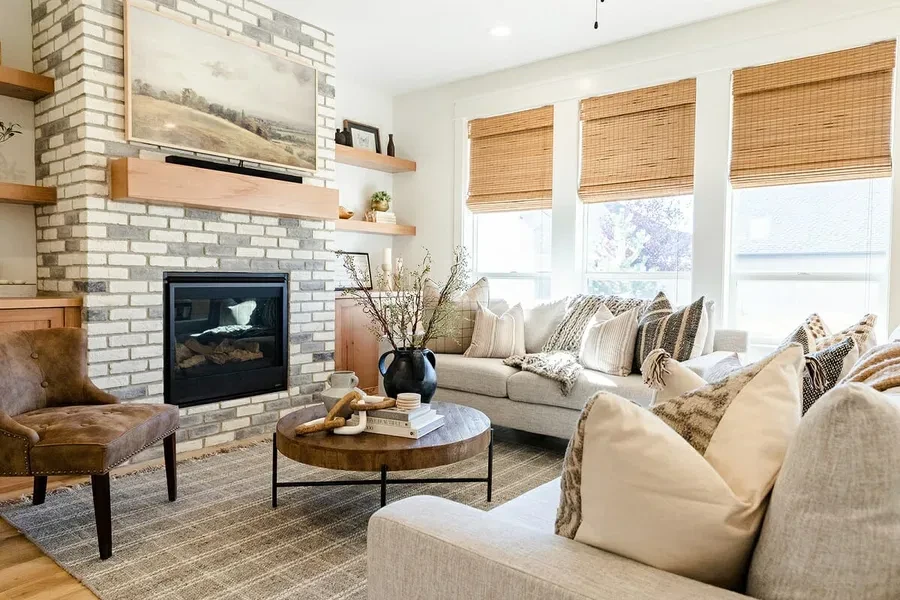 livingroominteriordesignideasbysharenem.webp