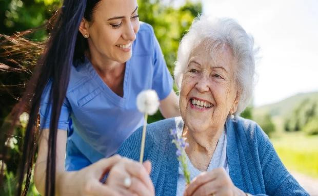professionalhomehealthvisit.jpg