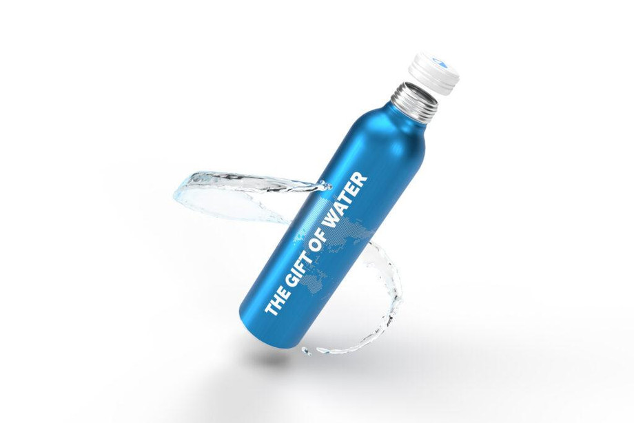 240917madebluealuminiumbottlesplashhero1024x683.jpg