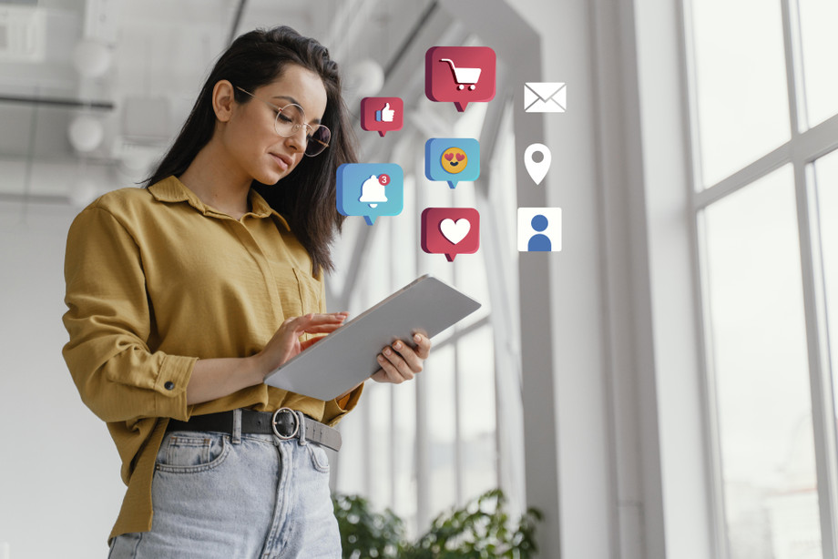 socialmediamarketingconceptmarketingwithapplications1.jpg