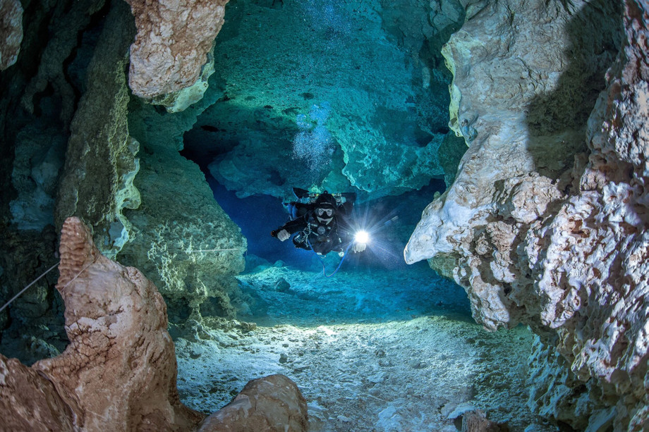 imgi_4_cave2bdiving2btulum.jpeg