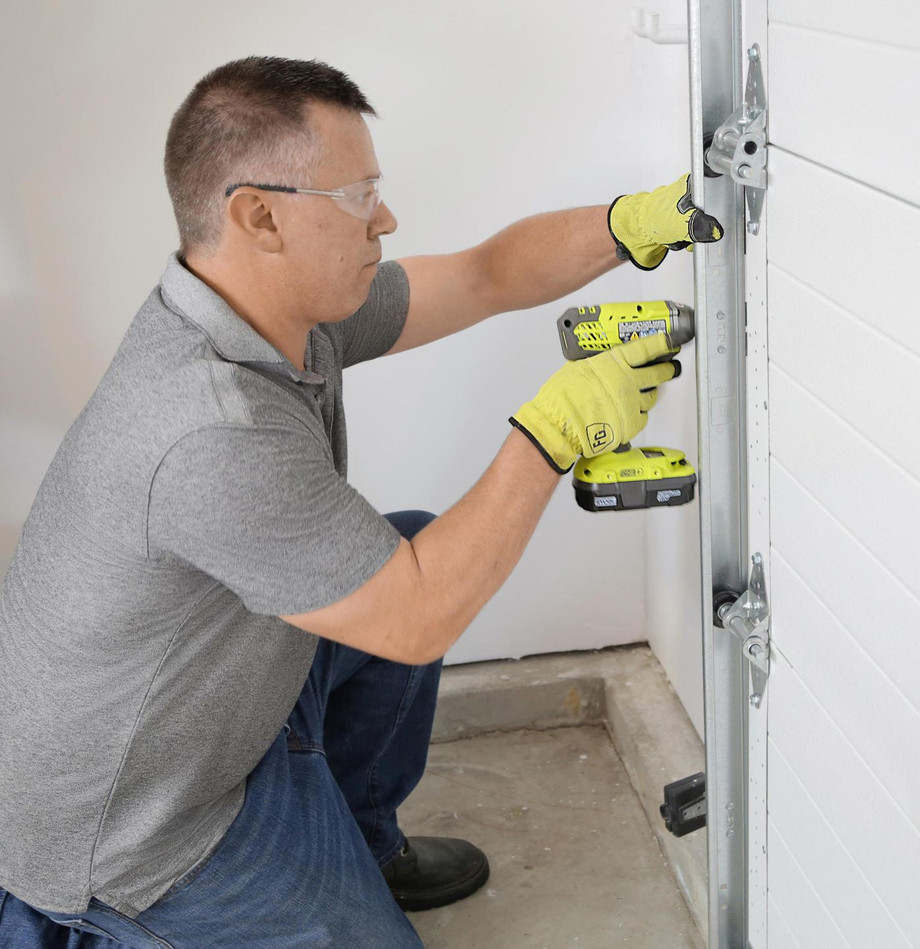 0121_nb_rtb_garage_doors_h26a7635_inset.jpg
