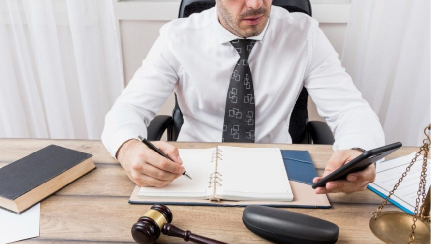 employeebenefitslawyer.png