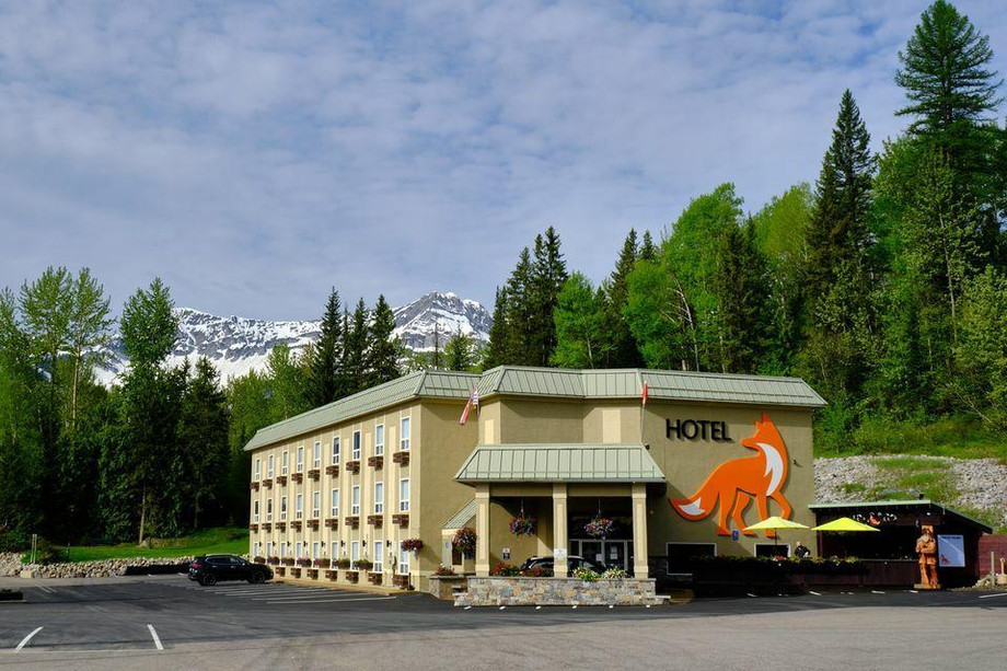 ferniefoxhotelcoverimage.jpg