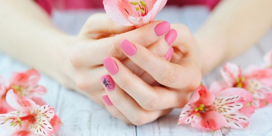 Tuscaloosa nail salon.jpg