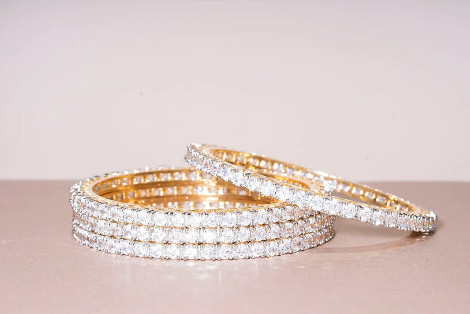 imgi_32_indianjewelry_8f8a78a08e084749b6ce4704d191bdca_2048x.jpeg