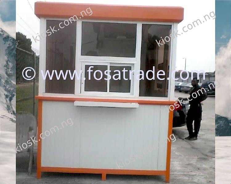 retailingkiosk2.jpg