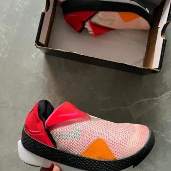 imgi_11_importedflyeaserunningshoes2colors1scaled1350x350.jpeg