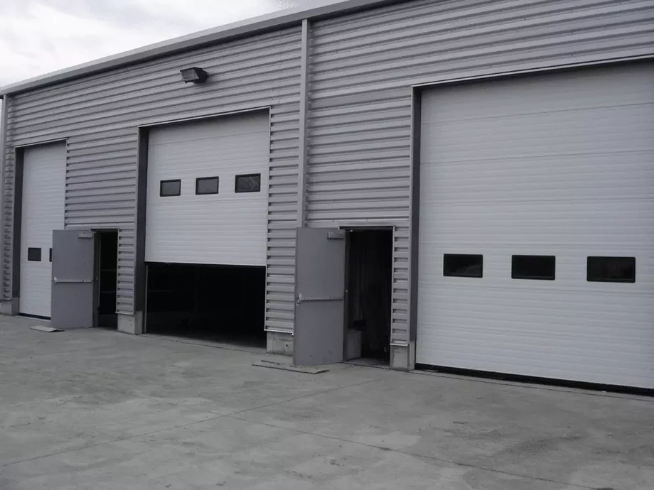 commercialgaragedoorrepairnewhopepa.webp